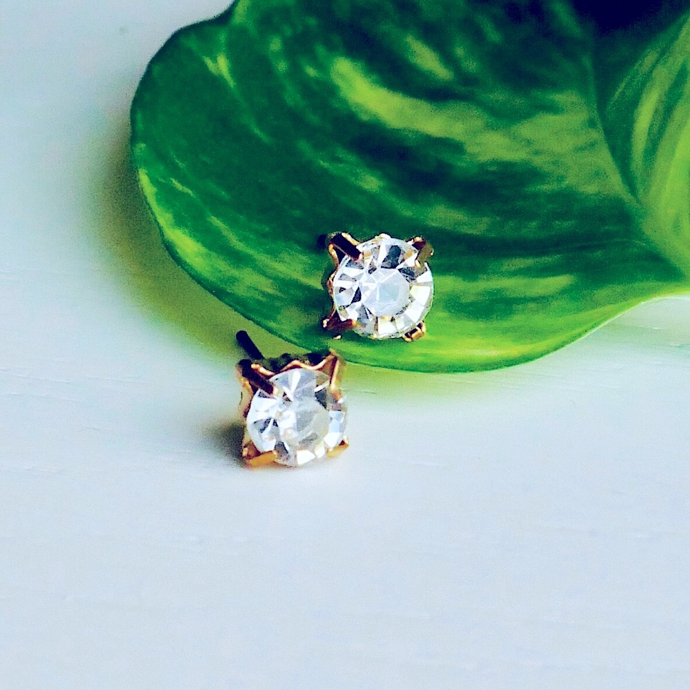 Sparkle Studs